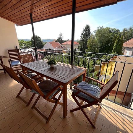 Pacsirta Apartman Grand Eger Exterior photo