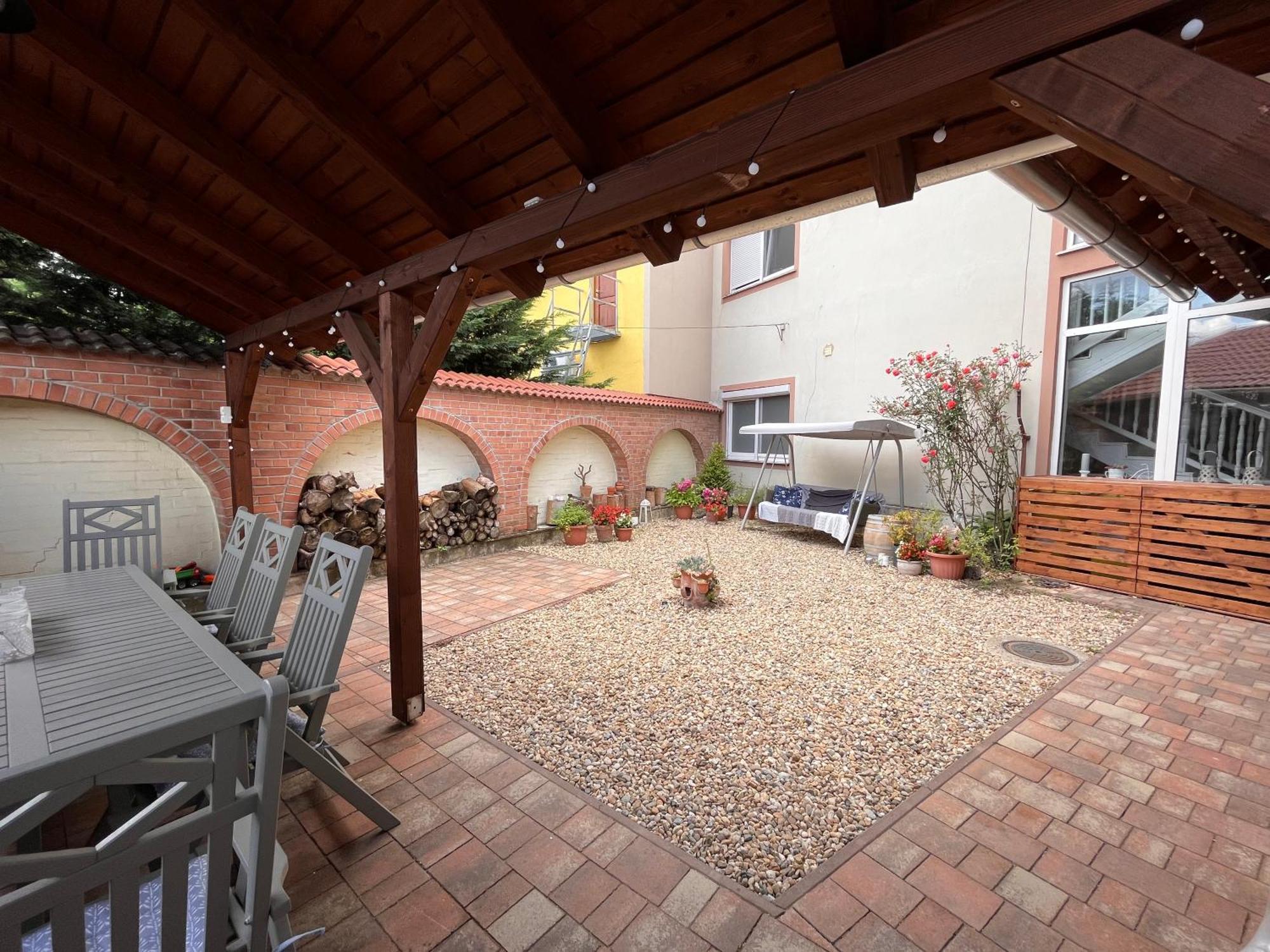 Pacsirta Apartman Grand Eger Exterior photo