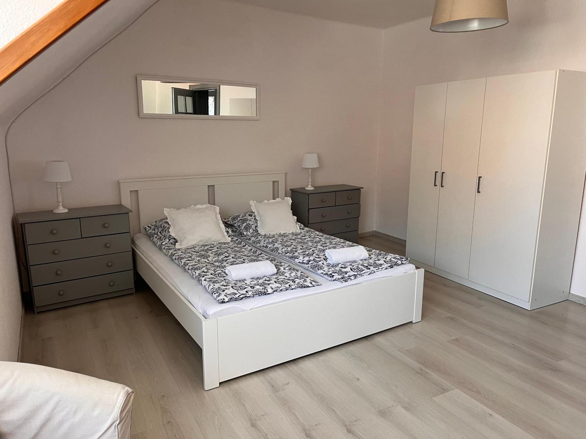 Pacsirta Apartman Grand Eger Exterior photo